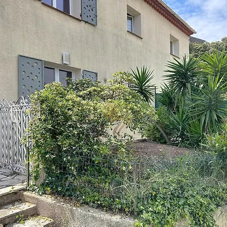 Charming 2-room Apt, Sleeps 4, Garden, Wifi Διαμέρισμα *
