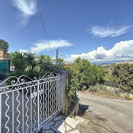 L'ecrin Villon 2 Pieces - 4 Pers Avec Jardinet - Wifi - Capitalchic Services St Raphael * Saint-Raphael (Var)